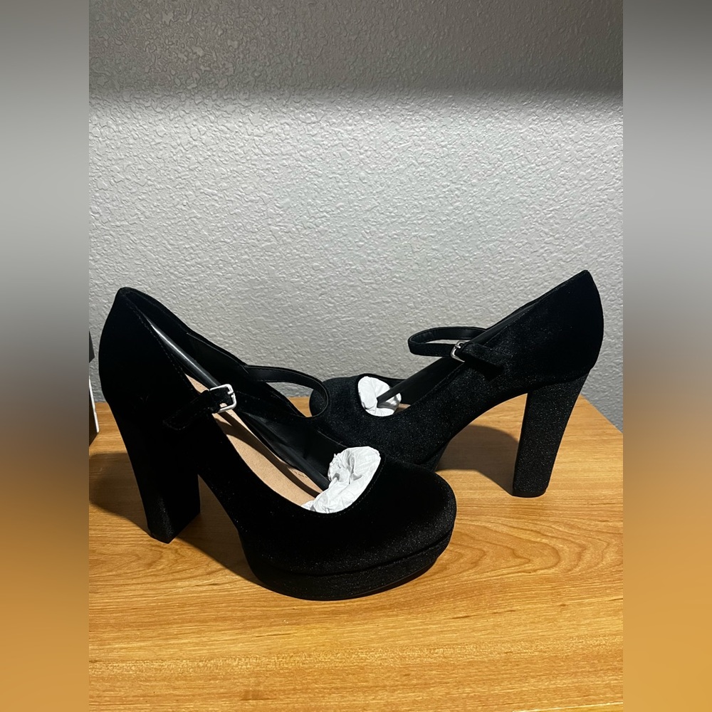 Brand New! Platform Mary Jane Pump - Black Velvet (9.5 WW)